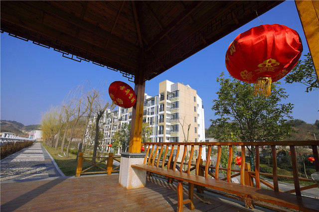 风情小镇实景 2/6