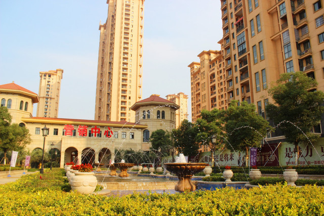 小区实景图图 3/9