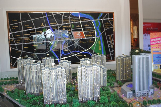 圣联锦城沙盘实景图 1/4