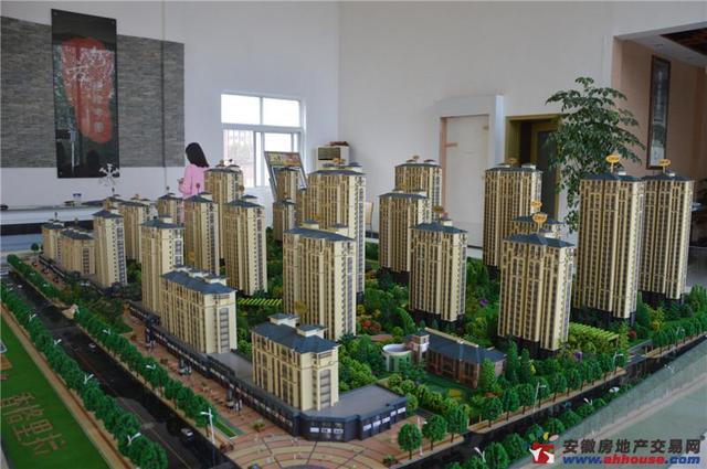 南方香格里拉沙盘实景图 1/2