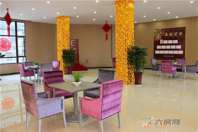 营销中心实景 6/13