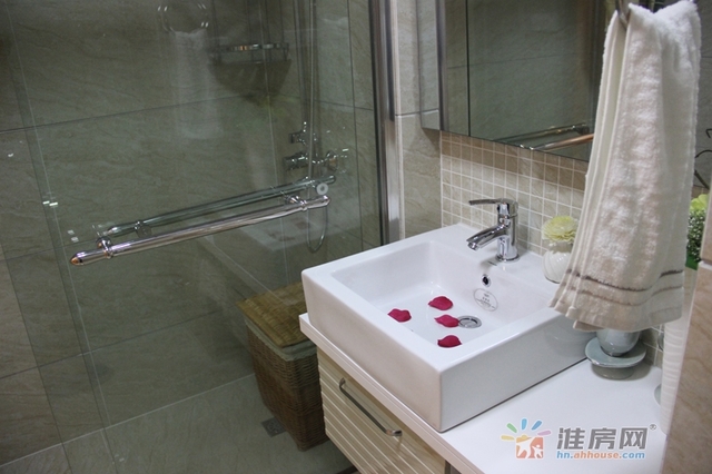 金地中央美域多层电梯公寓 8/27