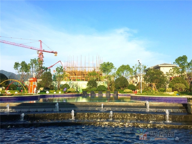 碧桂园东至首府示范区实景 4/14