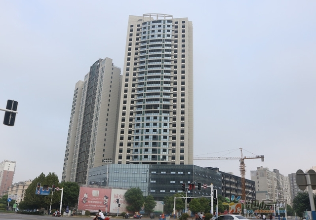 恒泰·领寓实景 2/4