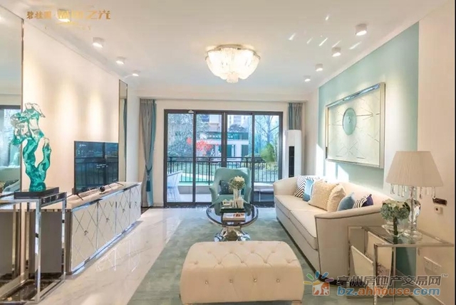 YJ115T户型样板间实景图 6/6