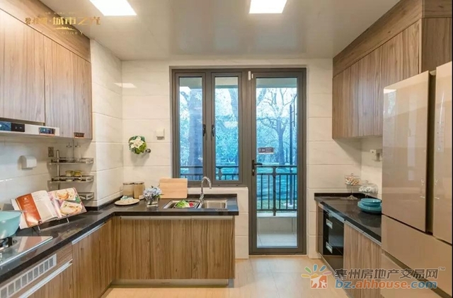 YJ115T户型样板间实景图 4/6