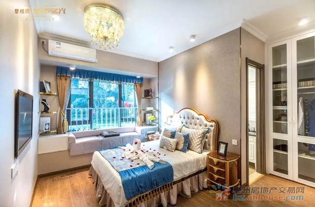 YJ180T户型样板间实景图 1/6