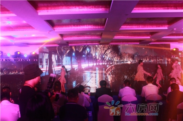 中建蓝城理想之城案名发布会现场活动图 7/11