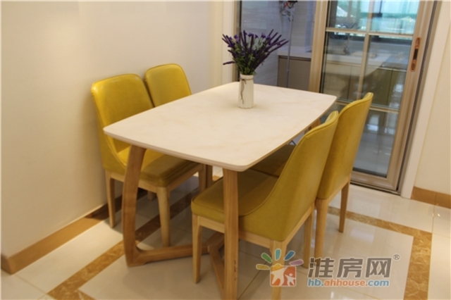 样板间实景图 13/24