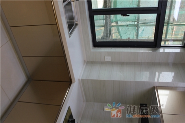 样板间实景图 9/24