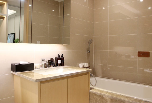 136㎡样板房-卫生间 2/15