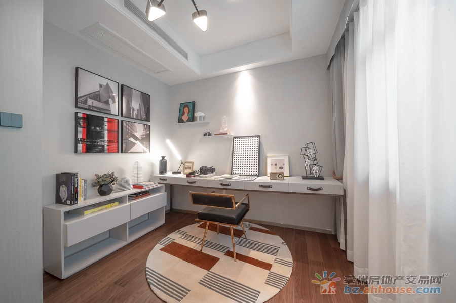 建面95㎡书房样板间 8/12